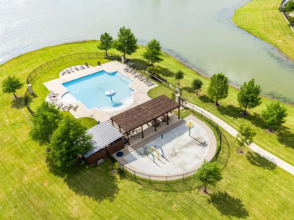 5070 Kerstyn Drive
