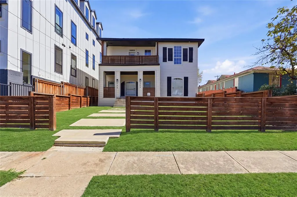 506 N Lancaster Avenue #504A