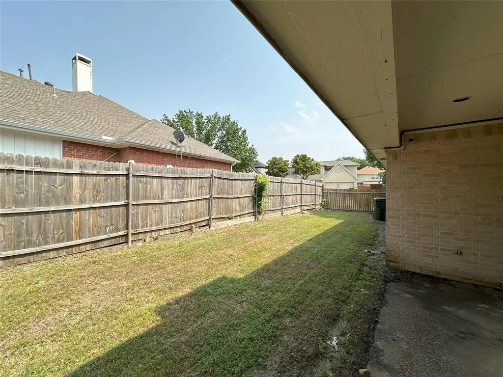 7800 Crestview Drive