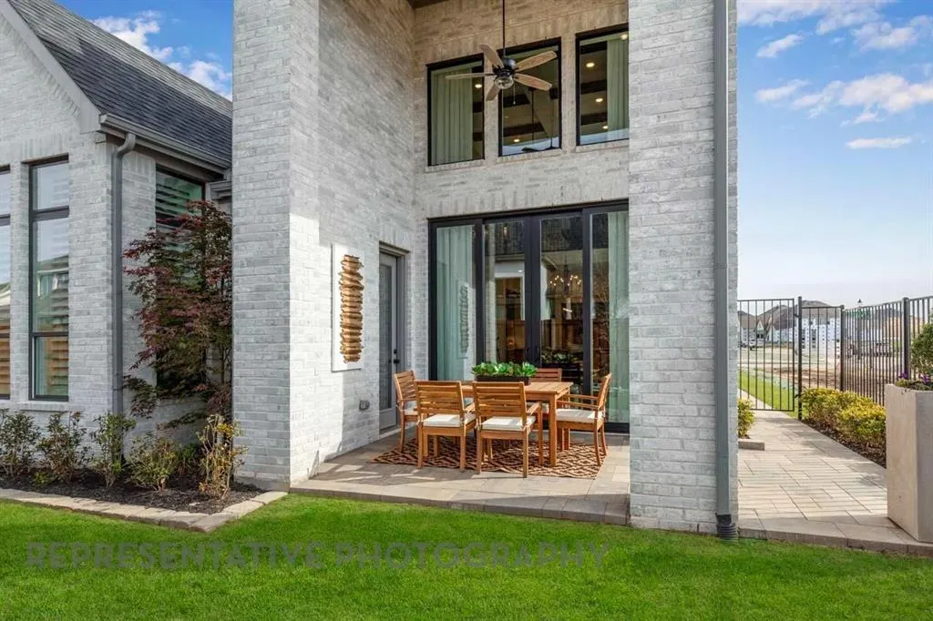 2670 Harvest Lane