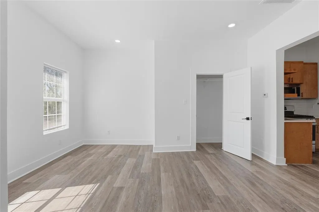 506 N Lancaster Avenue #506A