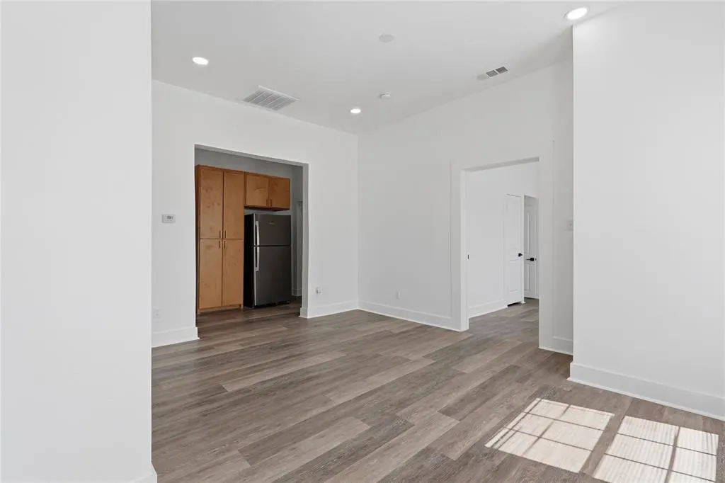 506 N Lancaster Avenue #506A
