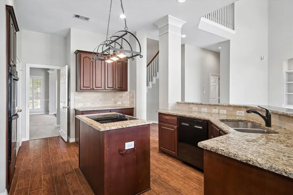 5104 Arbor Hollow Drive