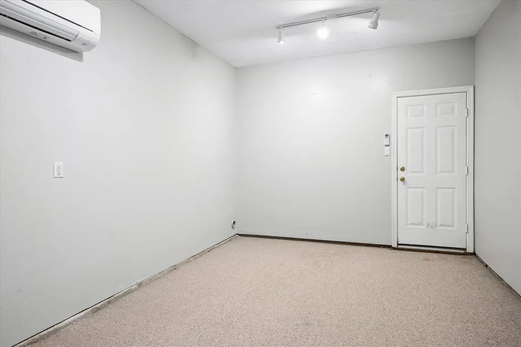 5104 Arbor Hollow Drive