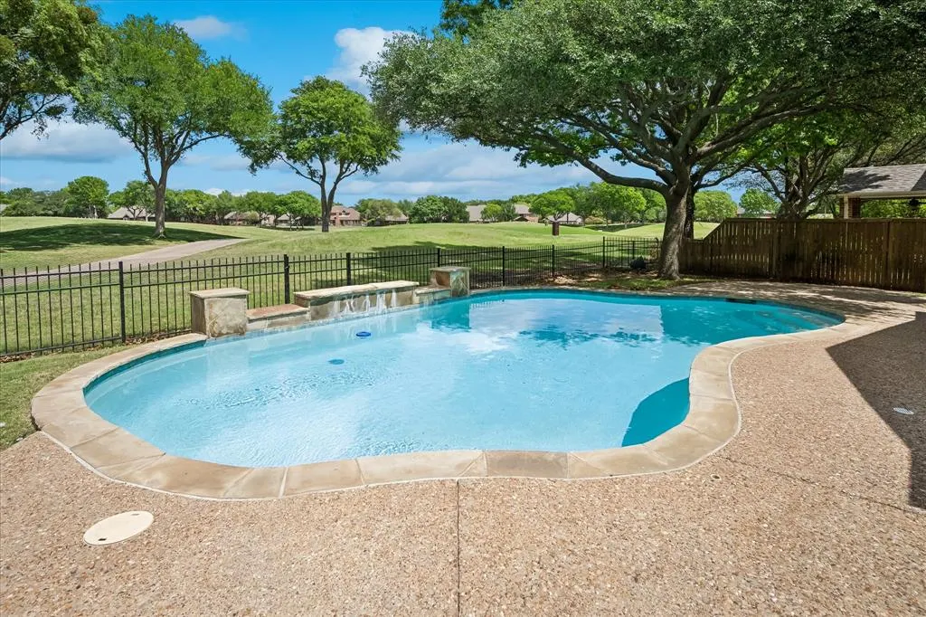 5104 Arbor Hollow Drive