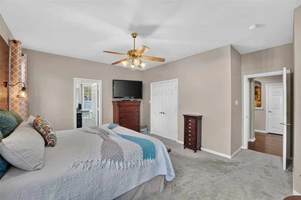 6531 Shadywood Drive