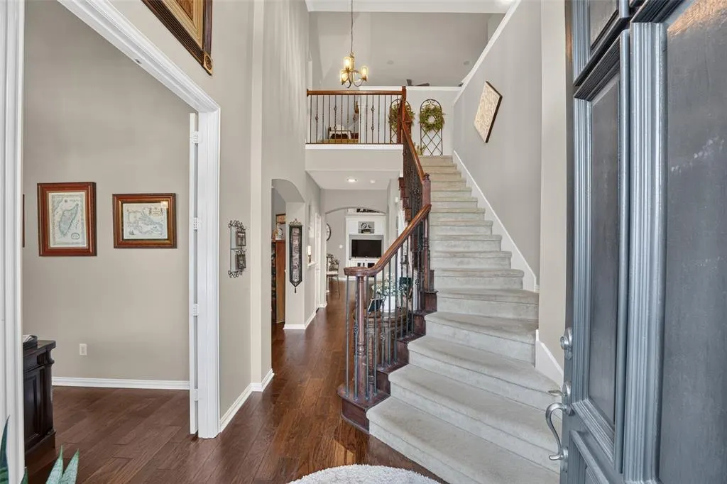 6531 Shadywood Drive