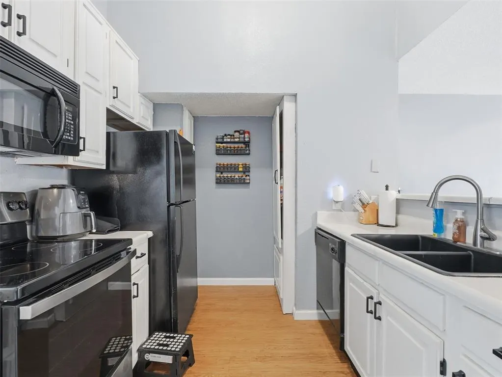 13217 Emily Road #3206