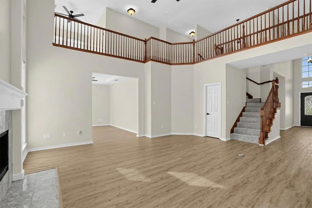 6408 Canyon Lake Drive