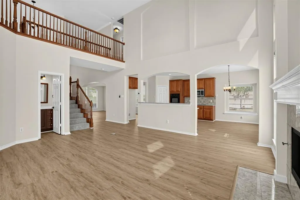 6408 Canyon Lake Drive