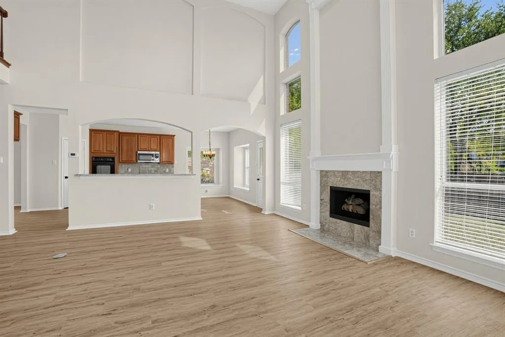 6408 Canyon Lake Drive