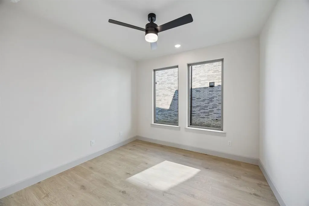 2444 Aurora Avenue