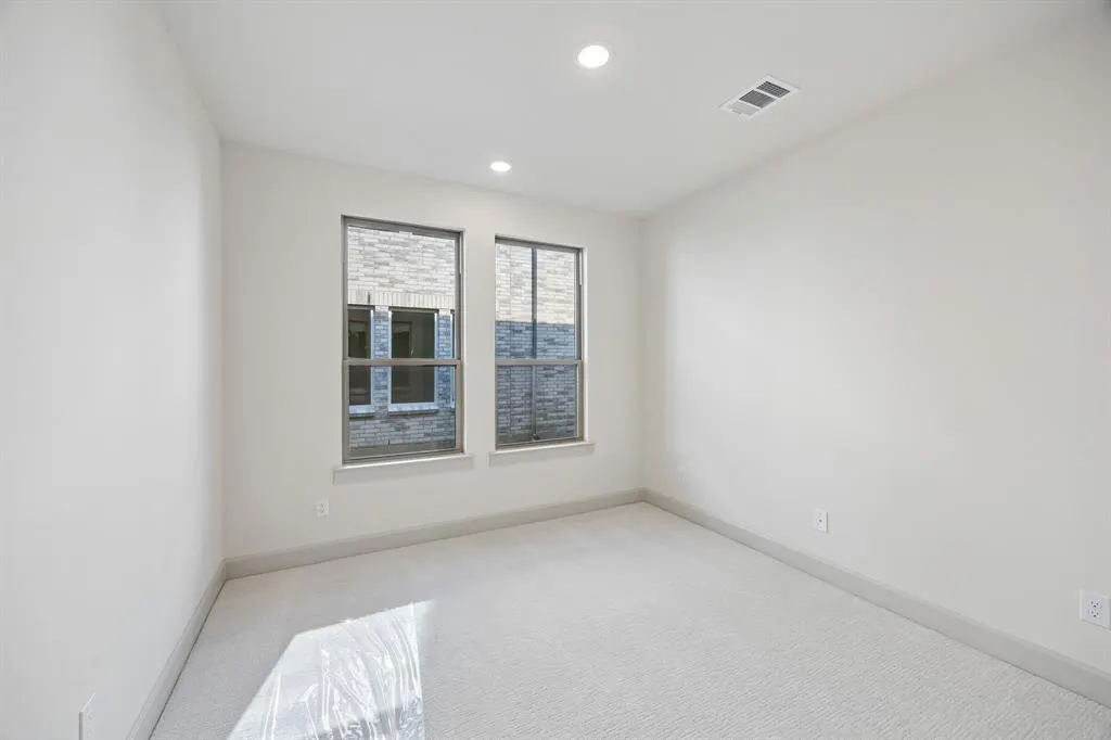 2444 Aurora Avenue