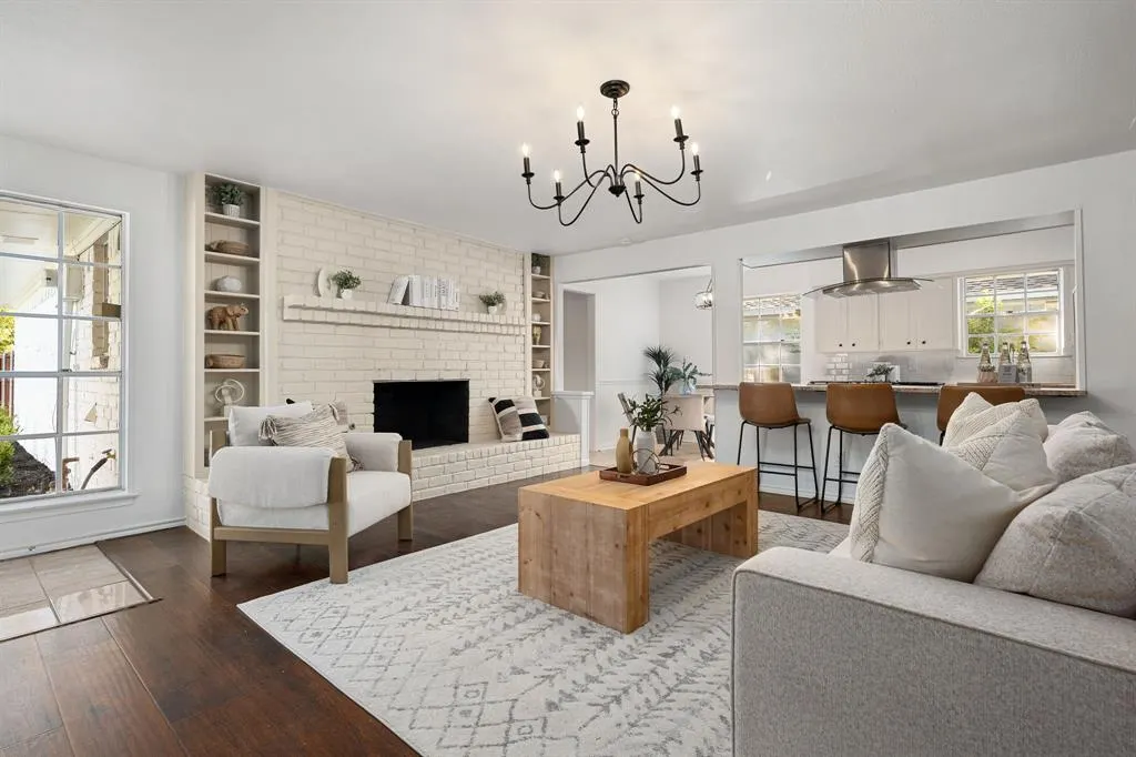 1204 Janwood Drive