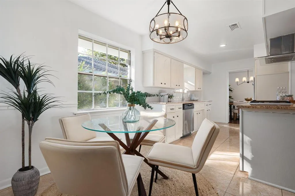 1204 Janwood Drive