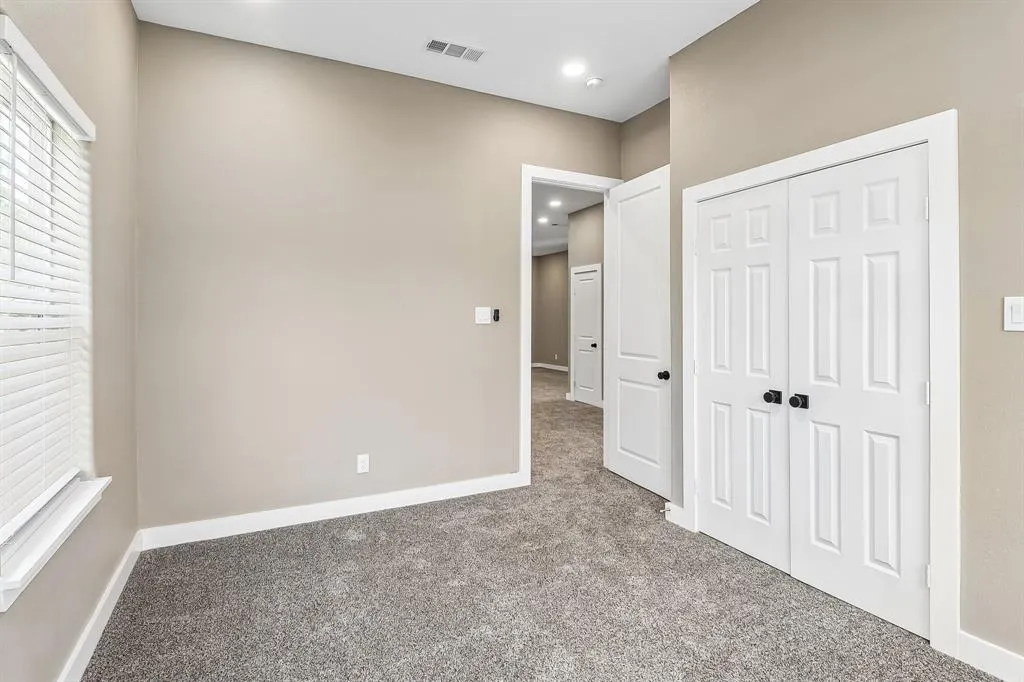 10711 Cromwell Drive