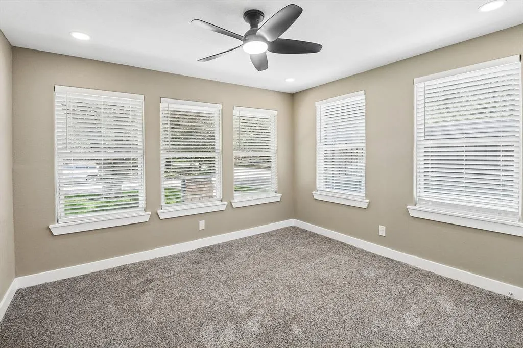 10711 Cromwell Drive