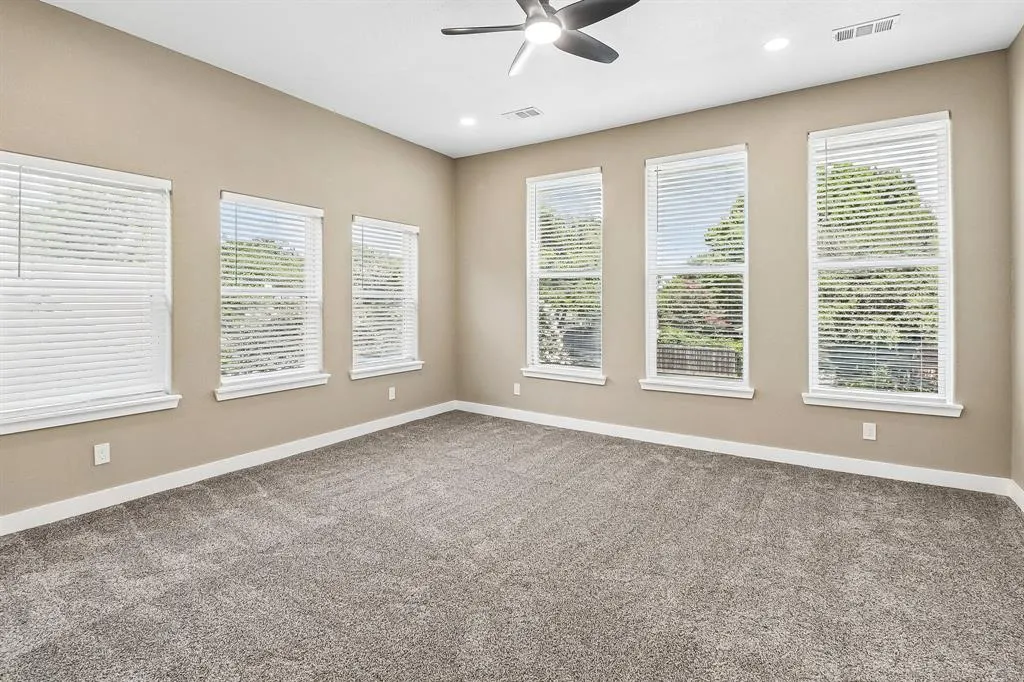 10711 Cromwell Drive