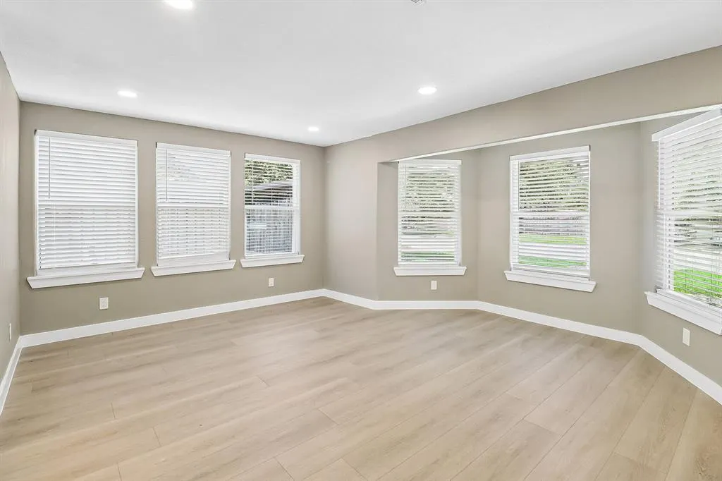 10711 Cromwell Drive