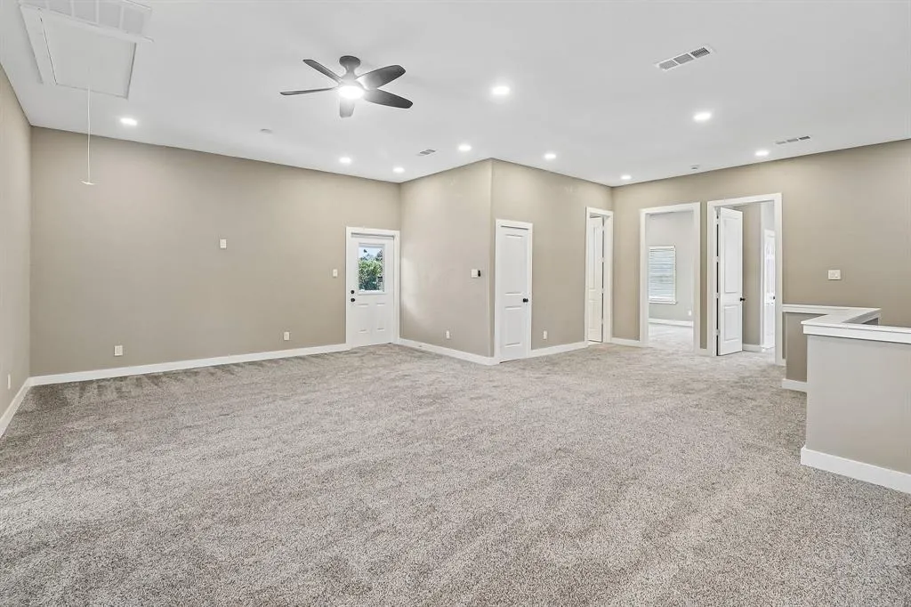 10711 Cromwell Drive