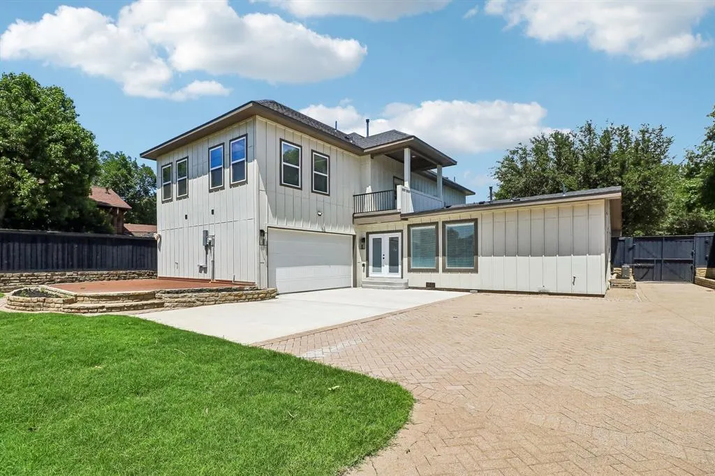 10711 Cromwell Drive
