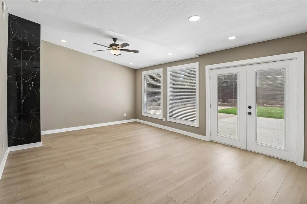 10711 Cromwell Drive