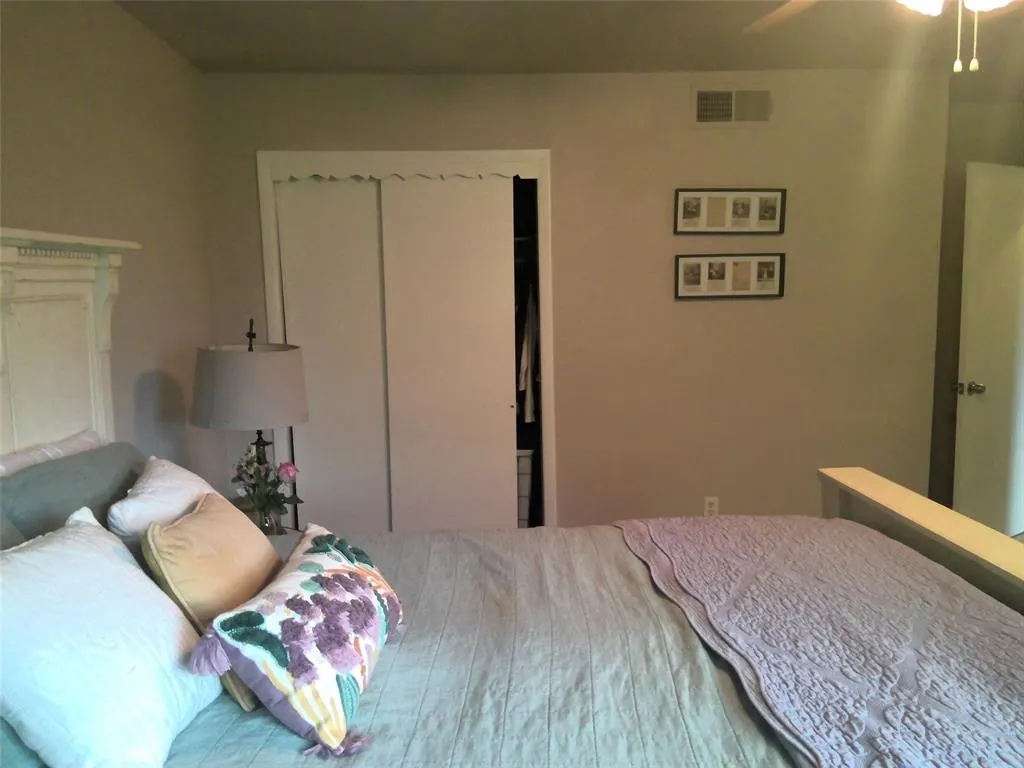 7348 Walling Lane
