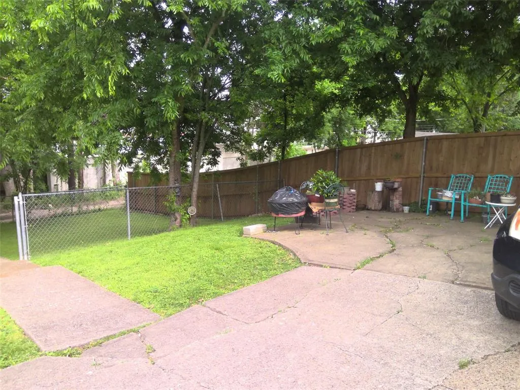 7348 Walling Lane