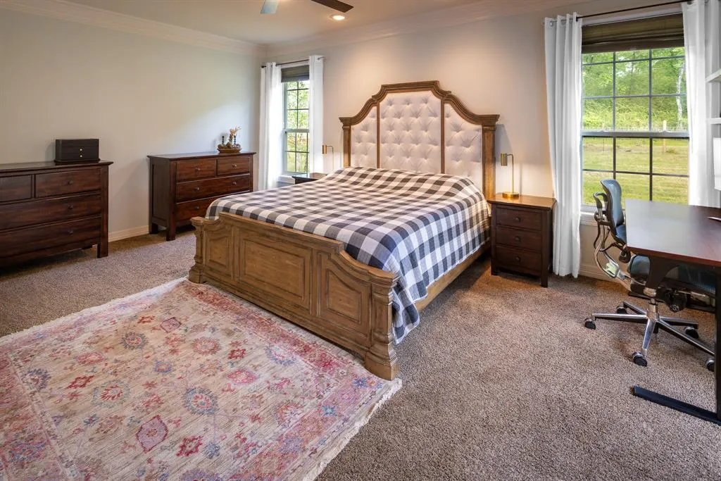 101 Thames