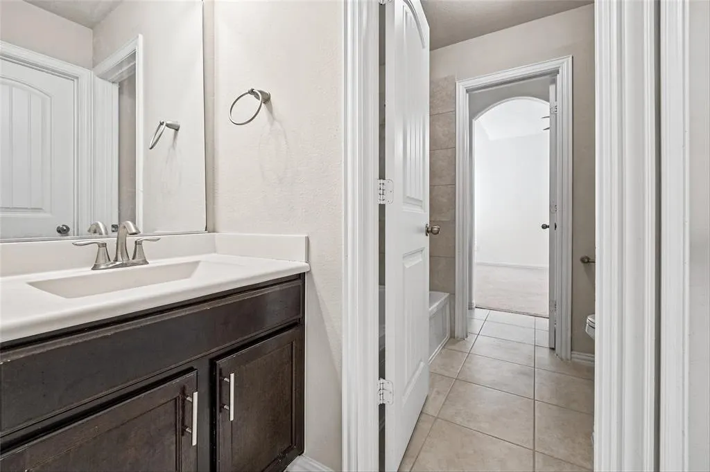 14629 Viking Lane