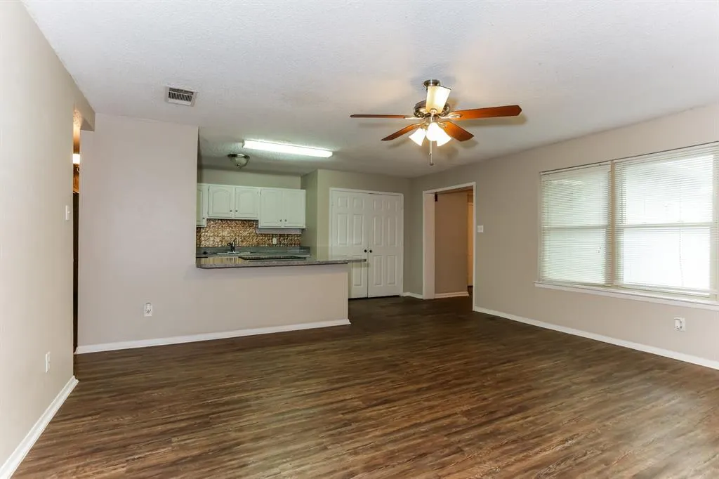 604 Circleview Drive