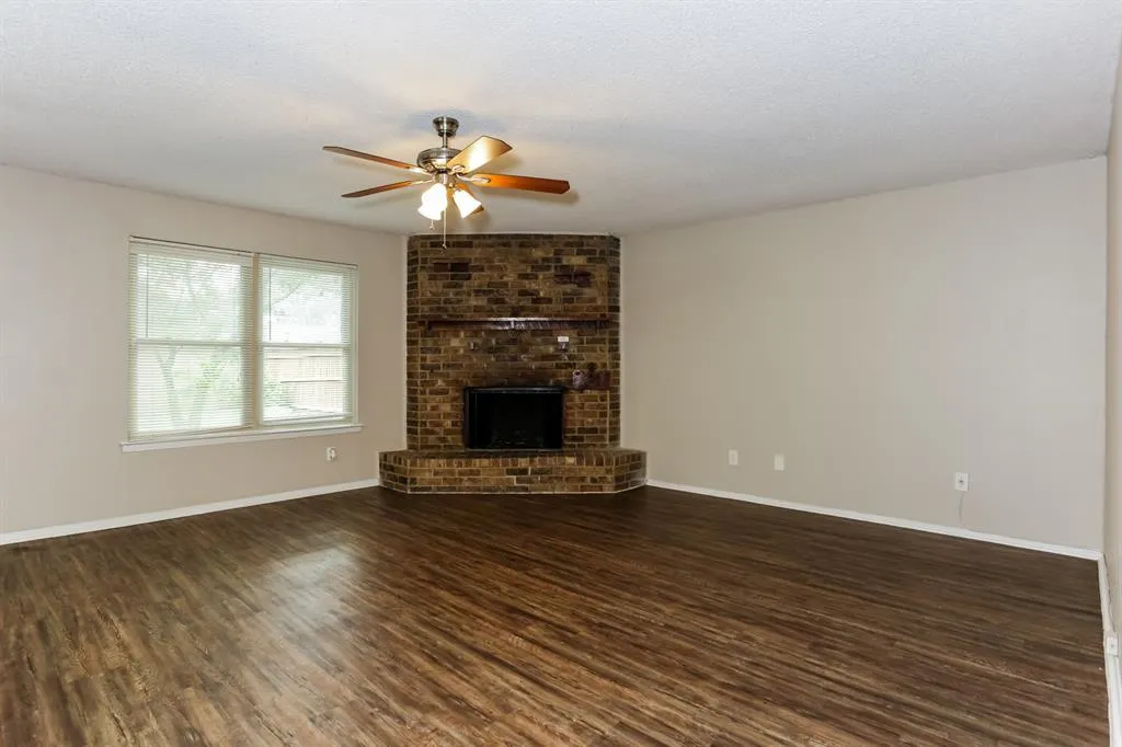 604 Circleview Drive