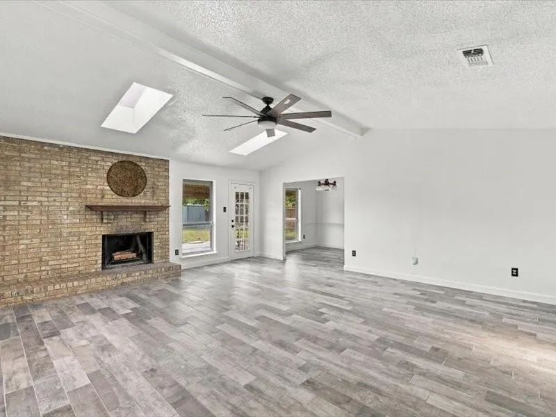725 Southridge Court