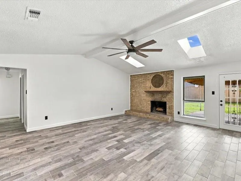 725 Southridge Court