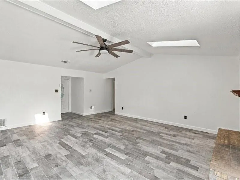 725 Southridge Court