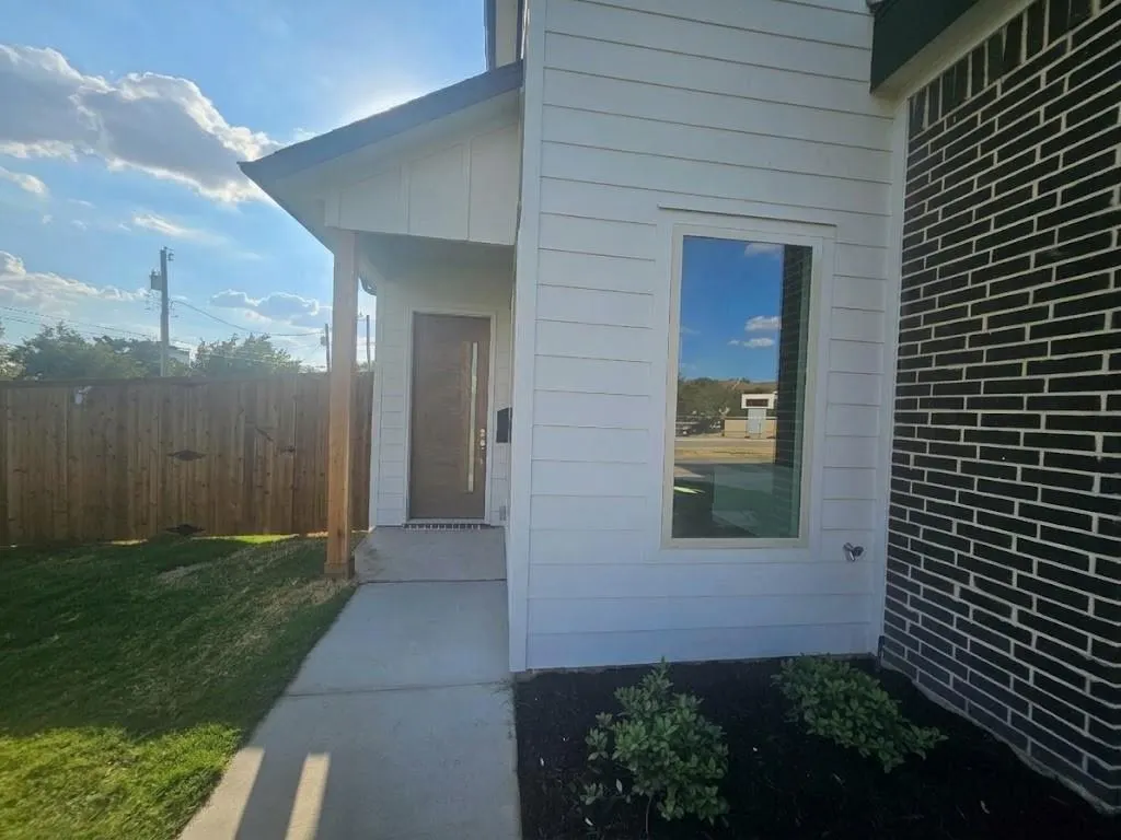 5603 Wayside Drive