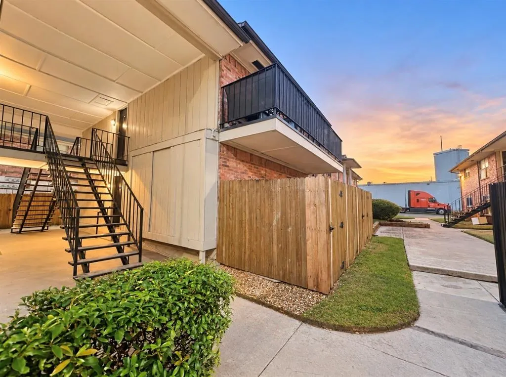 8067 Meadow Road #114