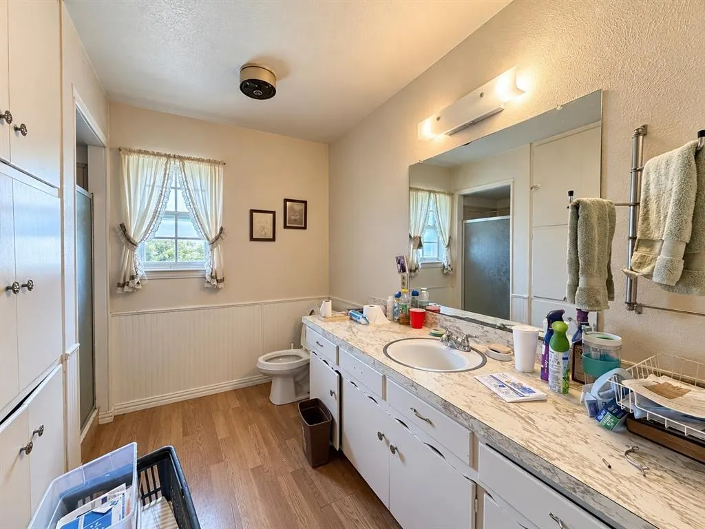 1105 Oak Drive
