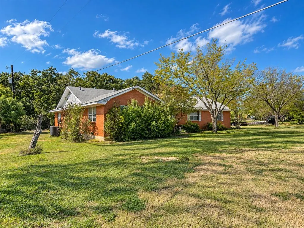 1105 Oak Drive
