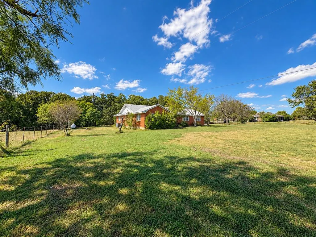 1105 Oak Drive