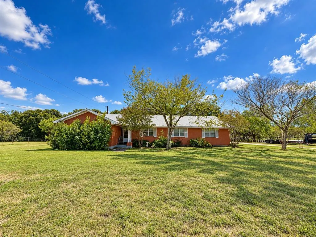 1105 Oak Drive