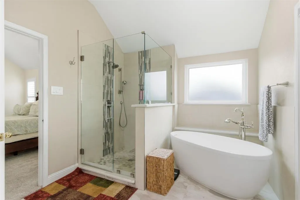 3852 Harrison Drive