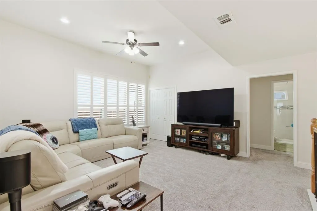 3852 Harrison Drive