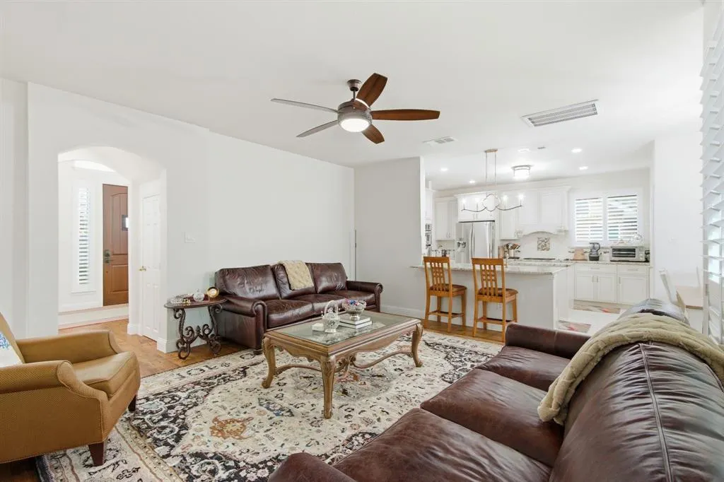 3852 Harrison Drive