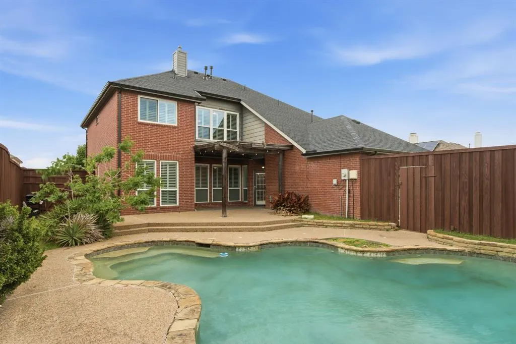 3852 Harrison Drive