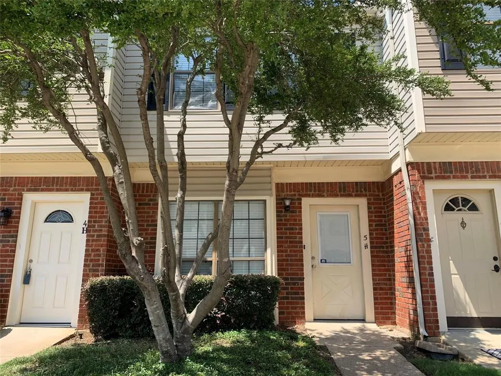 214 Samuel Boulevard #5