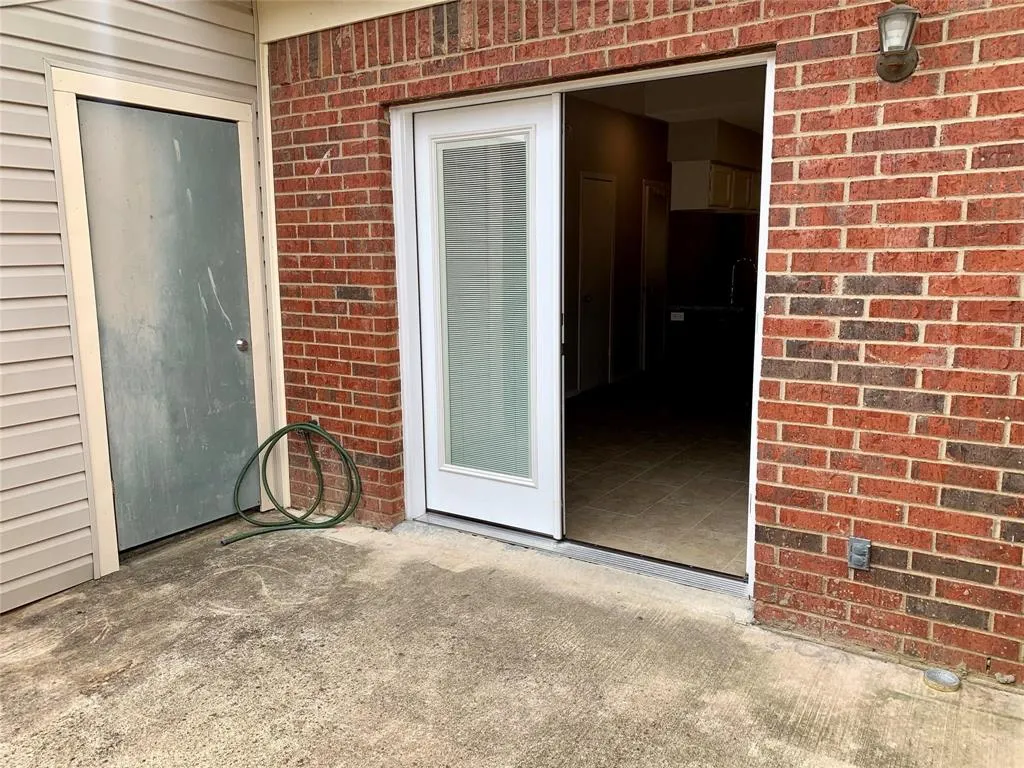 214 Samuel Boulevard #5