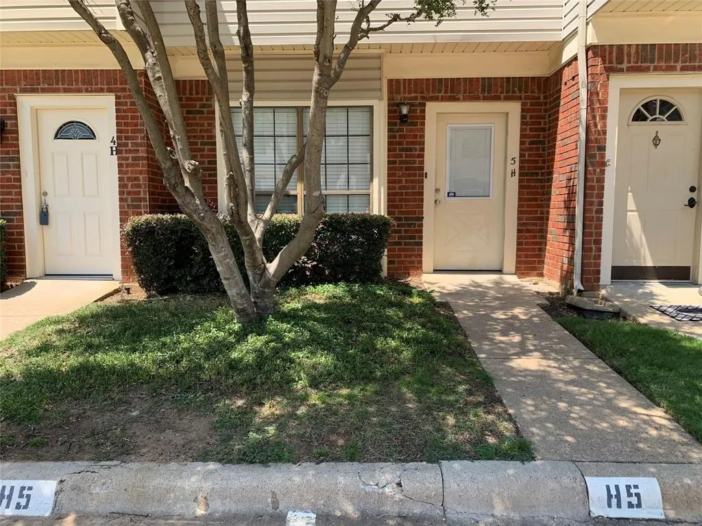 214 Samuel Boulevard #5