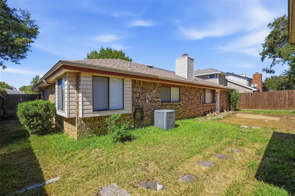 2406 Amber Hill Lane