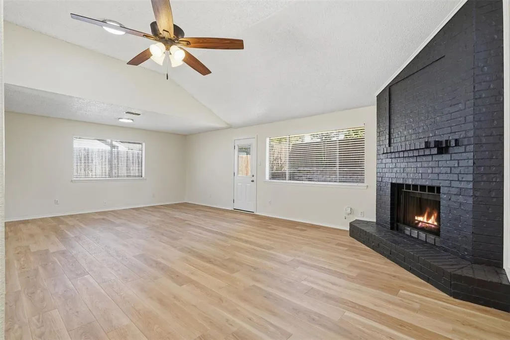 2406 Amber Hill Lane